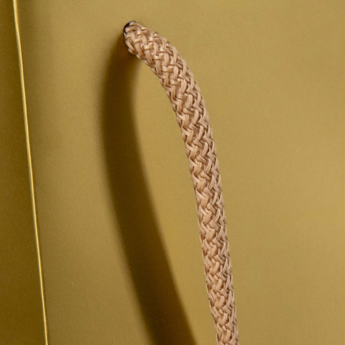 Sacos de Papel Couché 200g - Plastificado Mate - Ouro