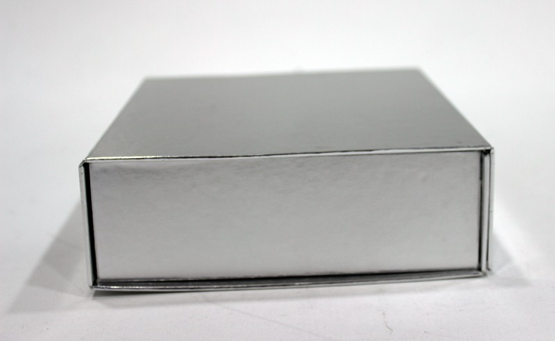 Premium Cardboard Box 1200g with Magnet and Adhesive - Silver