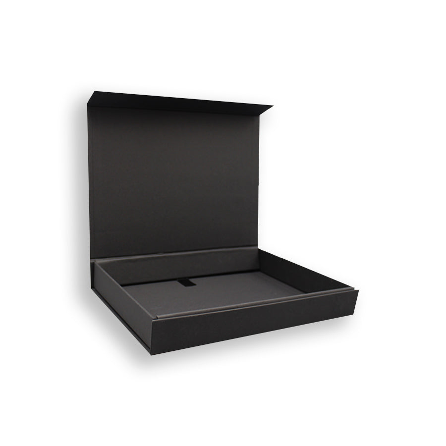 Caja Premium Tarjeta 1200g con Imán y Adhesivo - Plastificado Mate - Negro