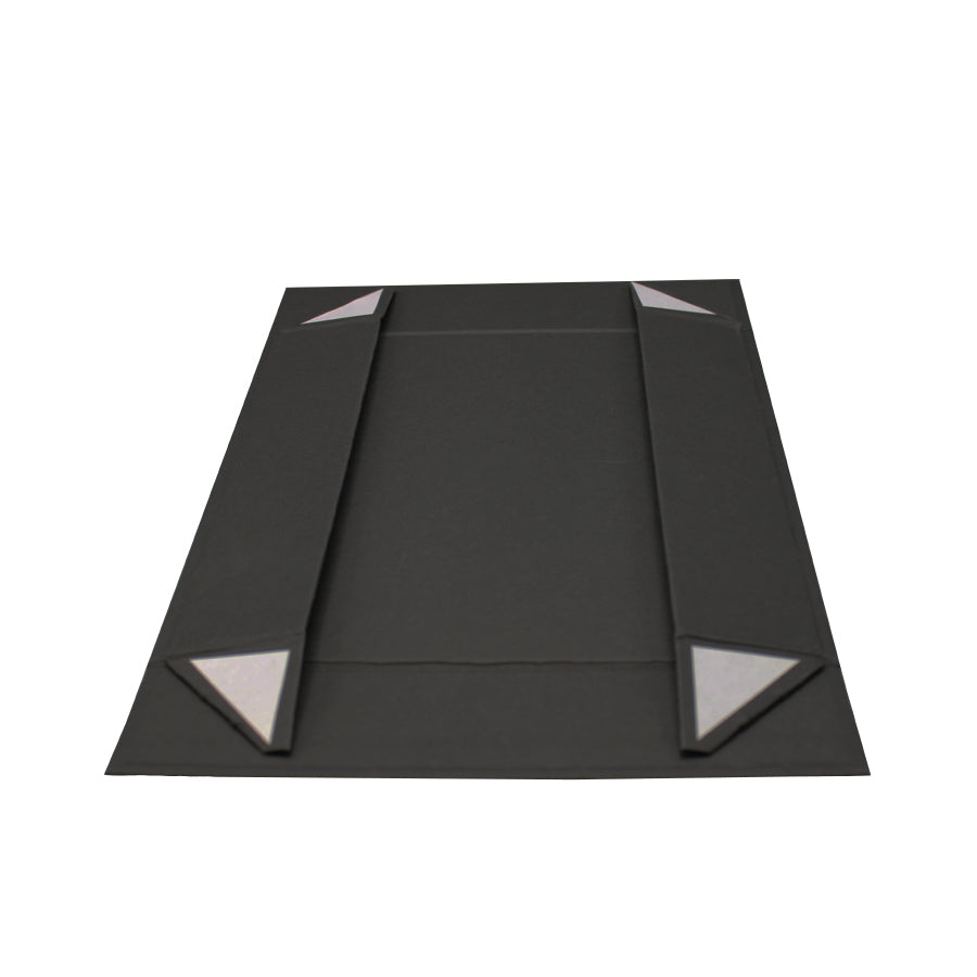Caja Premium Tarjeta 1200g con Imán y Adhesivo - Plastificado Mate - Negro
