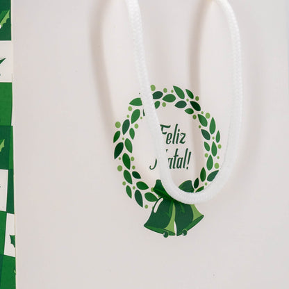 Sacos de Papel Couché 200g - Plastificado Mate - Verde e Branco - "Bosque Inverno"