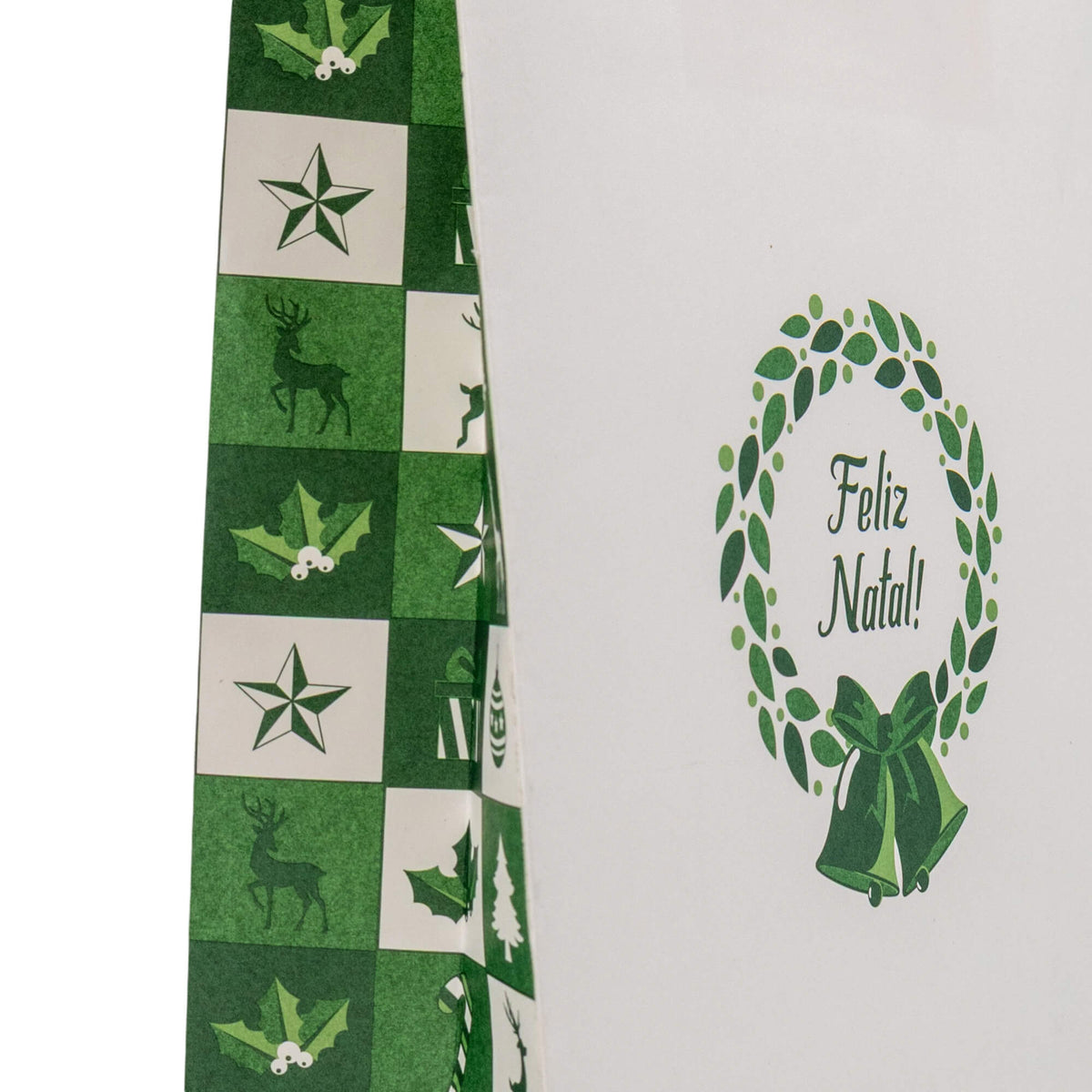 Sacos Asa Torcida Kraft Branco - Verde e Branco - "Bosque Inverno"
