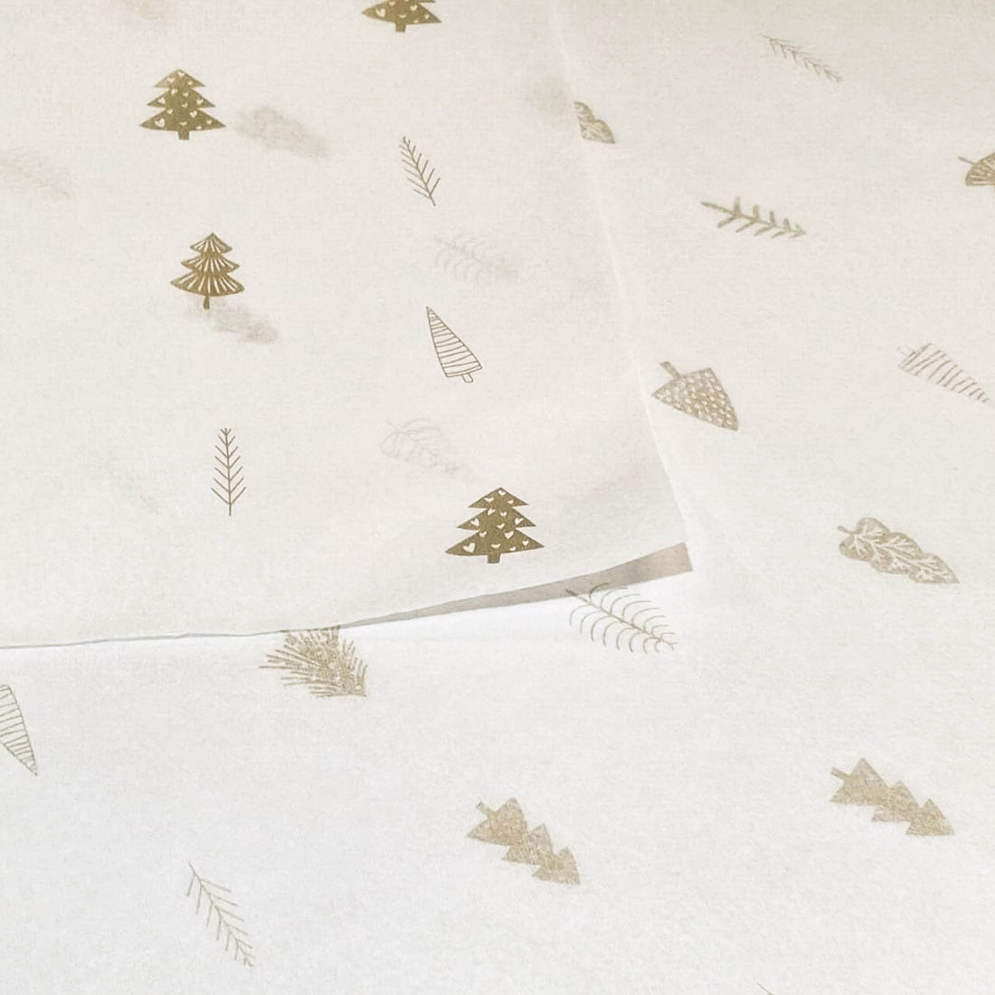 Papel de seda 17g - Oro - Pinheiros